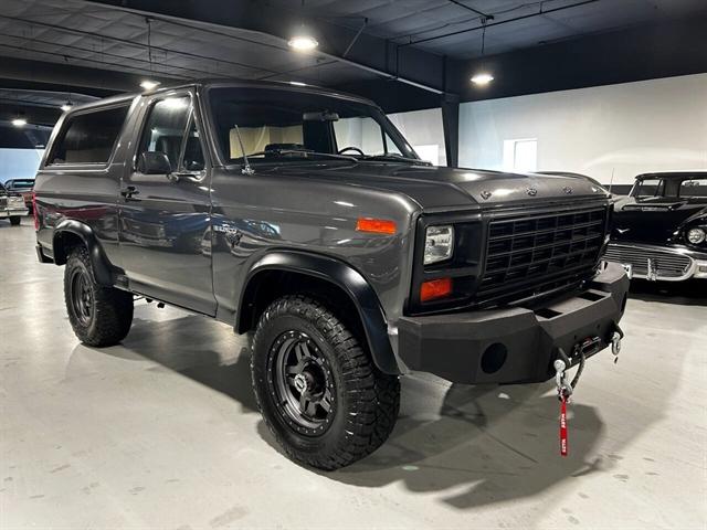 1981 Ford Bronco Base 2dr 4WD SUV