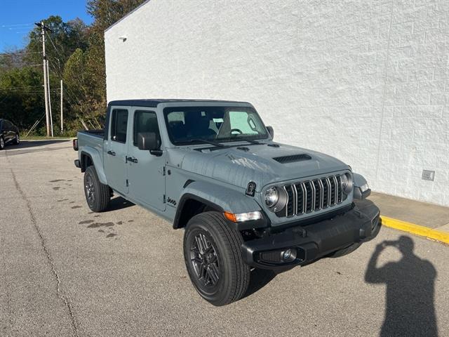 2025 Jeep Gladiator GLADIATOR SPORT S 4X4