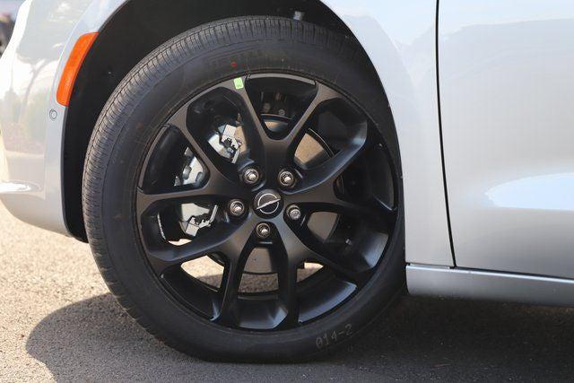 2026 Chrysler Pacifica PACIFICA LIMITED 2026 Chrysler Pacifica PACIFICA LIMITED