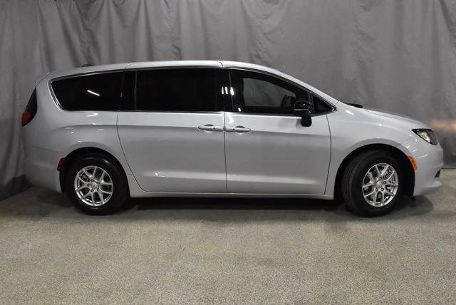 2026 Chrysler Voyager VOYAGER LX