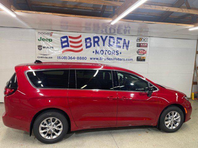 2026 Chrysler Pacifica PACIFICA SELECT AWD