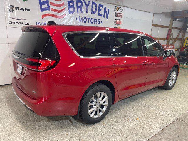 2026 Chrysler Pacifica PACIFICA SELECT AWD