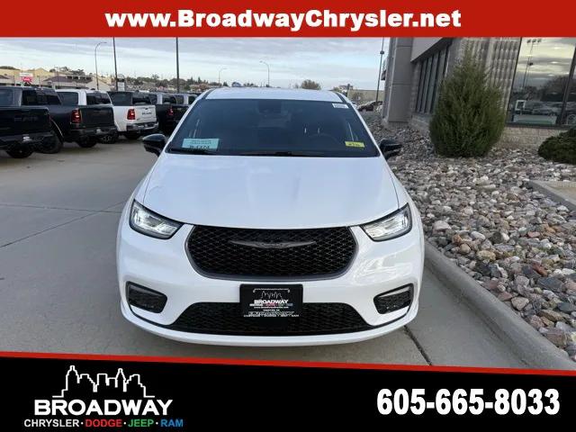 2026 Chrysler Pacifica PACIFICA SELECT