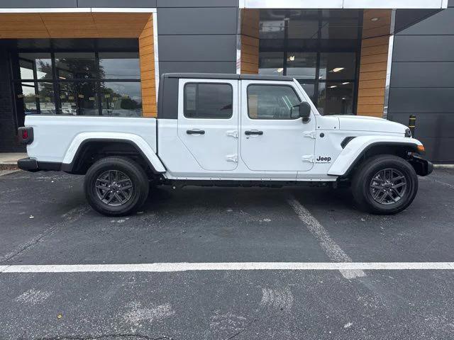 2025 Jeep Gladiator GLADIATOR SPORT S 4X4