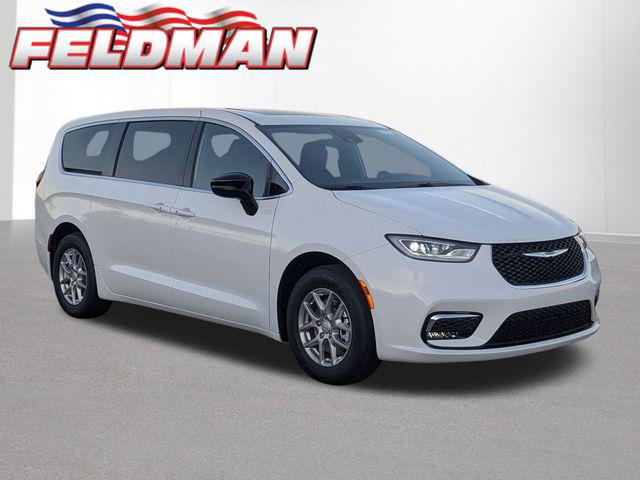 2026 Chrysler Pacifica Select for sale in Woodhaven, MI