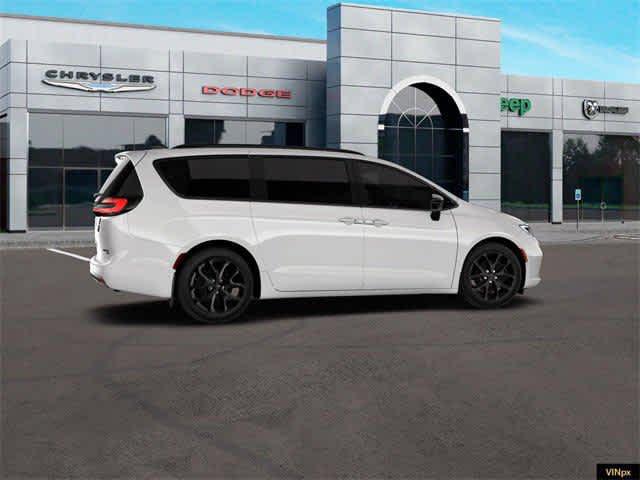 2026 Chrysler Pacifica Limited AWD