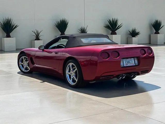 2004 Chevrolet Corvette Base