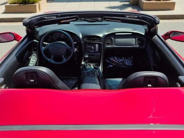 2004 Chevrolet Corvette Base