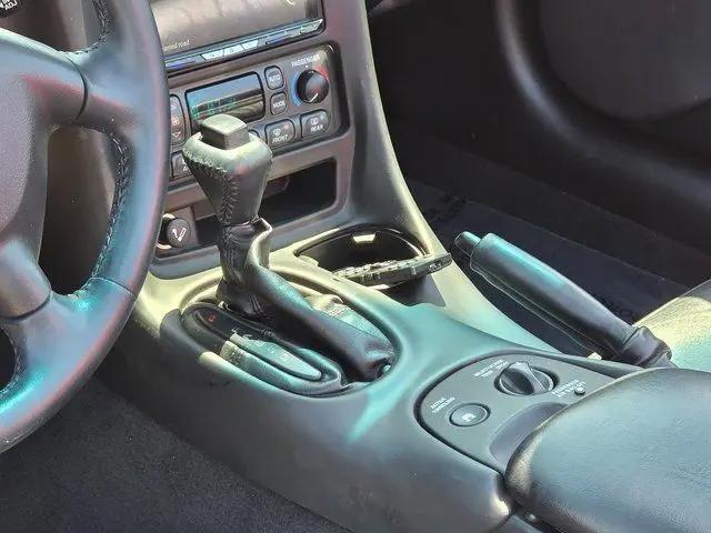 2004 Chevrolet Corvette Base