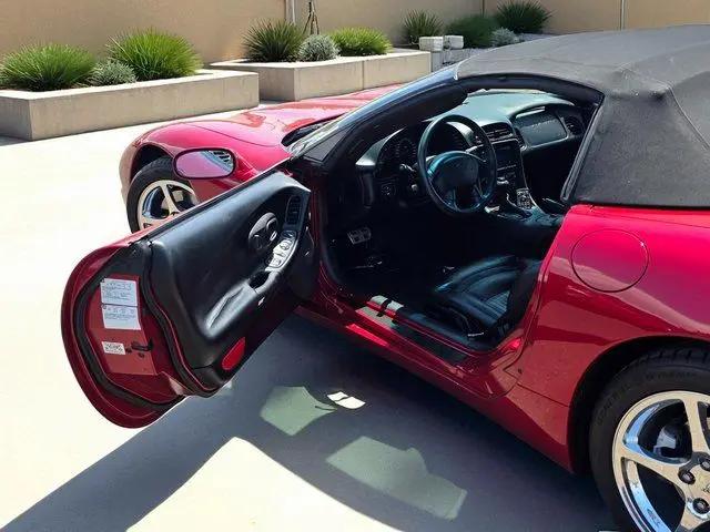2004 Chevrolet Corvette Base