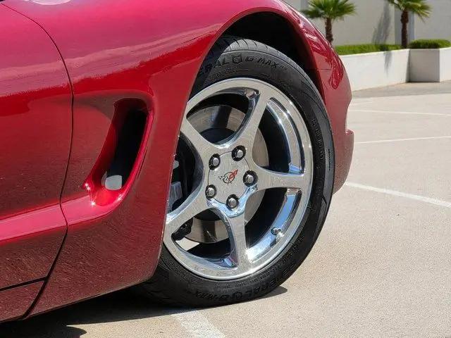 2004 Chevrolet Corvette Base