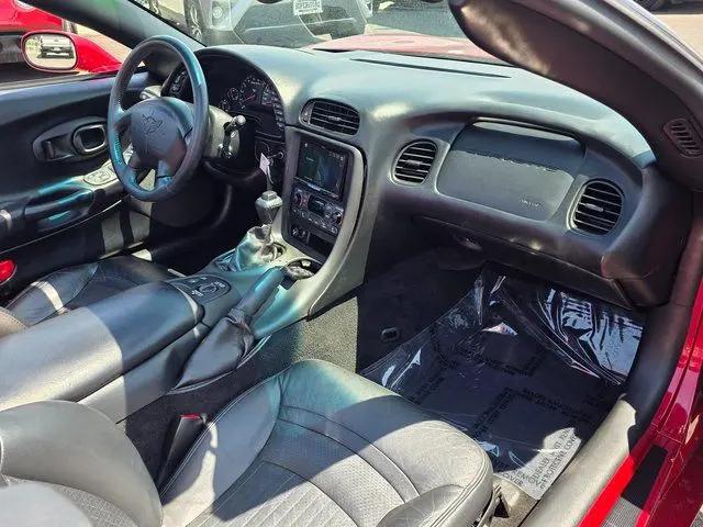 2004 Chevrolet Corvette Base