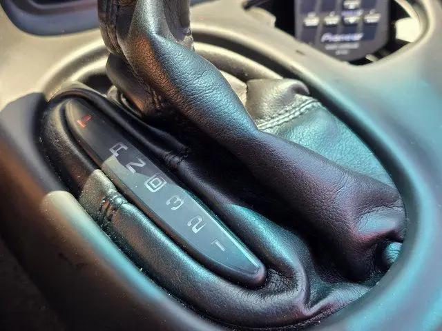 2004 Chevrolet Corvette Base