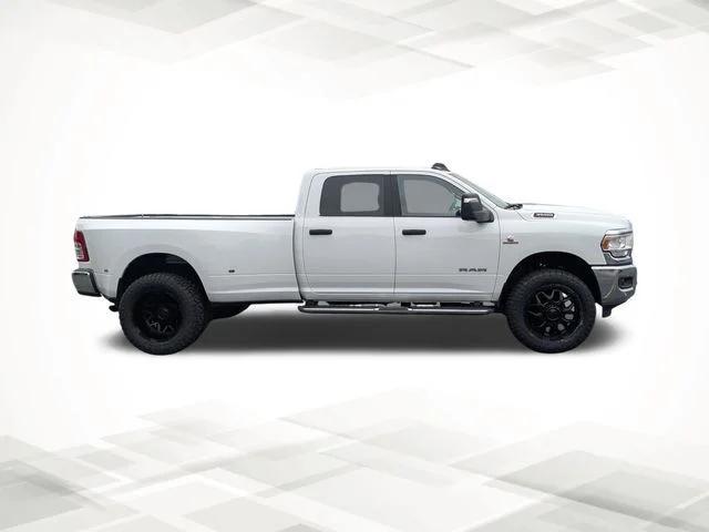 2024 RAM 3500 Big Horn Crew Cab 4x4 8 Box