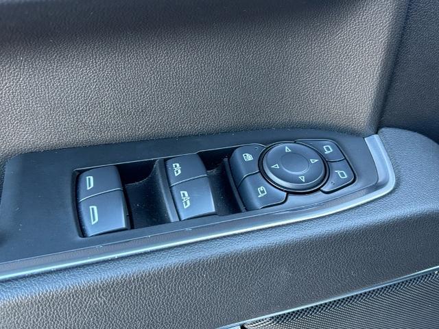 2025 GMC Sierra 1500 4WD Crew Cab Short Box SLT