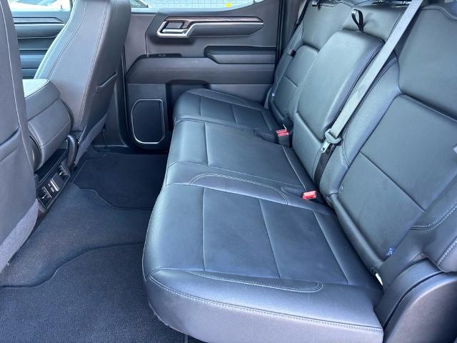 2025 GMC Sierra 1500 4WD Crew Cab Short Box SLT