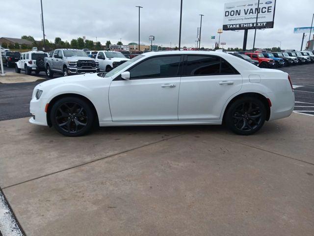 2023 Chrysler 300 Touring L 2023 Chrysler 300 Touring L