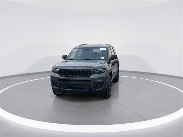 2022 Jeep Grand Cherokee L Altitude 4x2