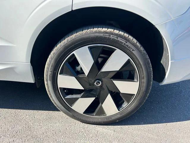 2025 Volvo XC60 Plug-In Hybrid Plus, T8 AWD Electric/Gasoline, Dark