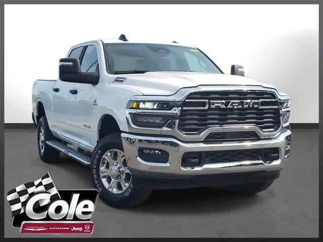 2025 RAM 2500 Big Horn Crew Cab 4x4 64 Box