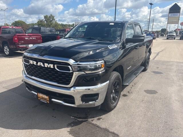 2025 RAM 1500 Tradesman Crew Cab 4x4 57 Box