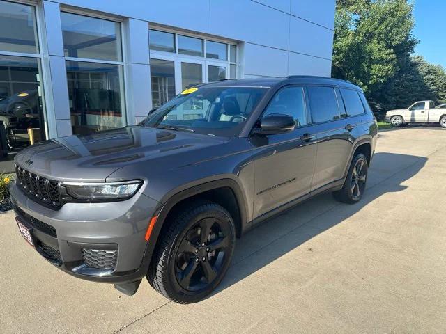 2022 Jeep Grand Cherokee L Altitude 4x4
