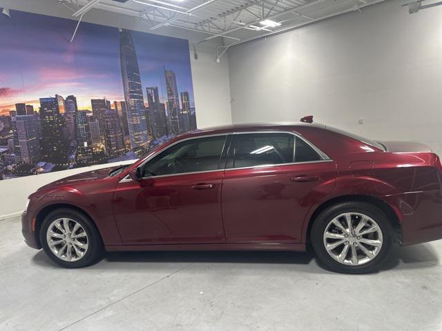 2017 Chrysler 300 Limited AWD