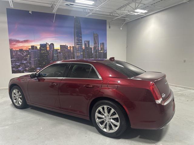 2017 Chrysler 300 Limited AWD