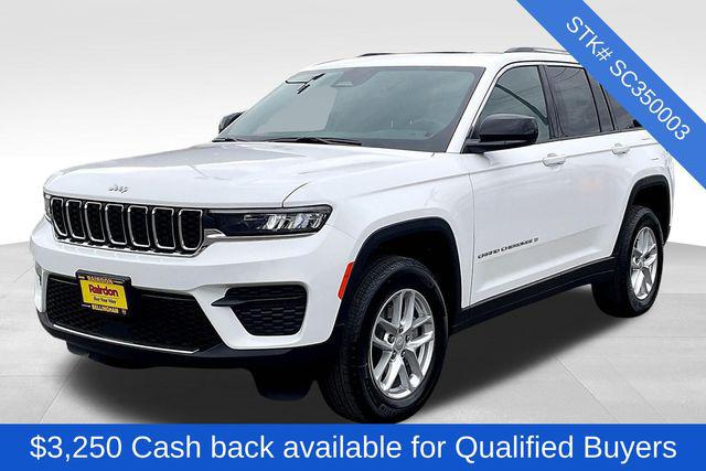 2025 Jeep Grand Cherokee GRAND CHEROKEE LAREDO X 4X4 2025 Jeep Grand Cherokee GRAND CHEROKEE LAREDO X 4X4