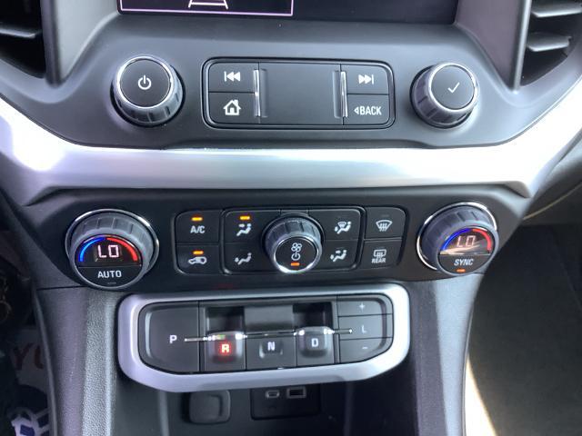 2023 GMC Acadia FWD SLE