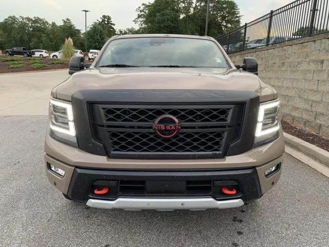 2023 Nissan TITAN Crew Cab PRO-4X 4x4