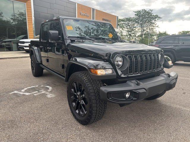 2024 Jeep Gladiator Nighthawk