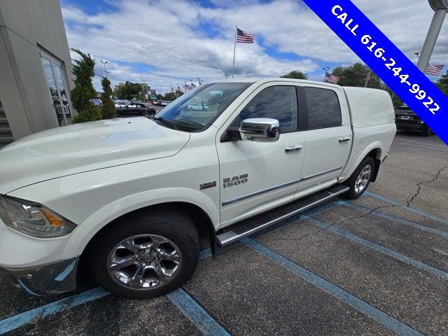 2018 RAM 1500 Laramie Crew Cab 4x4 57 Box