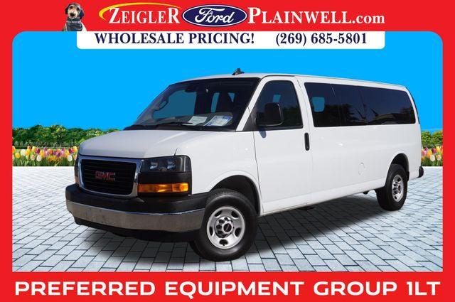 2023 GMC Savana Passenger RWD 3500 Extended Wheelbase LT