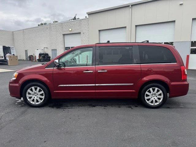 2012 Chrysler Town and Country Touring-L
