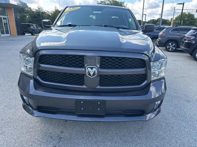 2017 RAM 1500 Express Crew Cab 4x4 57 Box