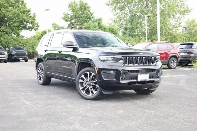 2022 Jeep Grand Cherokee L Overland 4x4 2022 Jeep Grand Cherokee L Overland 4x4