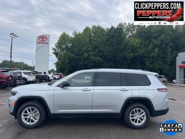 2022 Jeep Grand Cherokee L Laredo 4x4