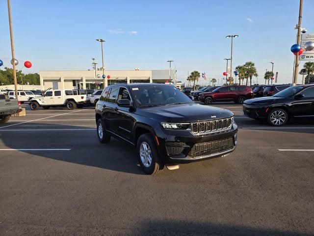 2025 Jeep Grand Cherokee GRAND CHEROKEE LAREDO 4X2