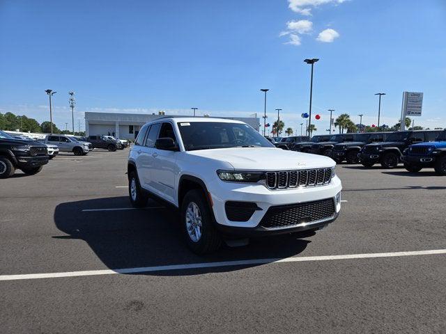 2025 Jeep Grand Cherokee GRAND CHEROKEE LAREDO 4X2
