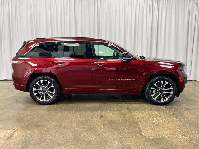 2022 Jeep Grand Cherokee Overland 4x4 2022 Jeep Grand Cherokee Overland 4x4