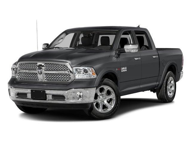 2017 RAM 1500 Laramie Crew Cab 4x2 57 Box