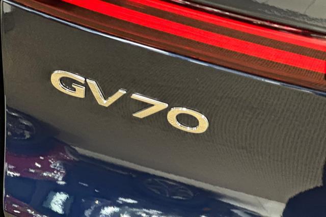 2026 Genesis GV70 2.5T Select