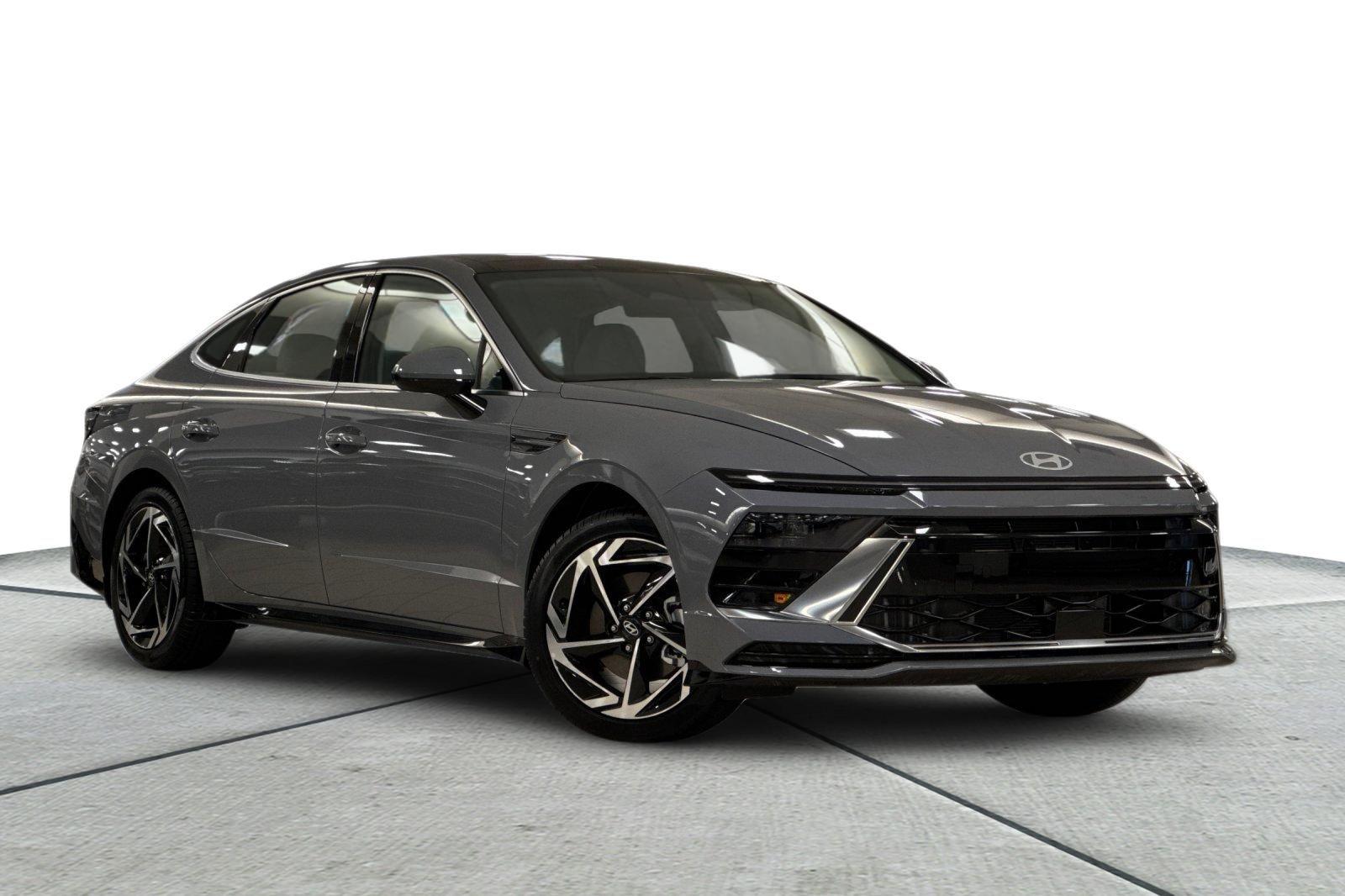2025 Hyundai Sonata SEL - Photo 2