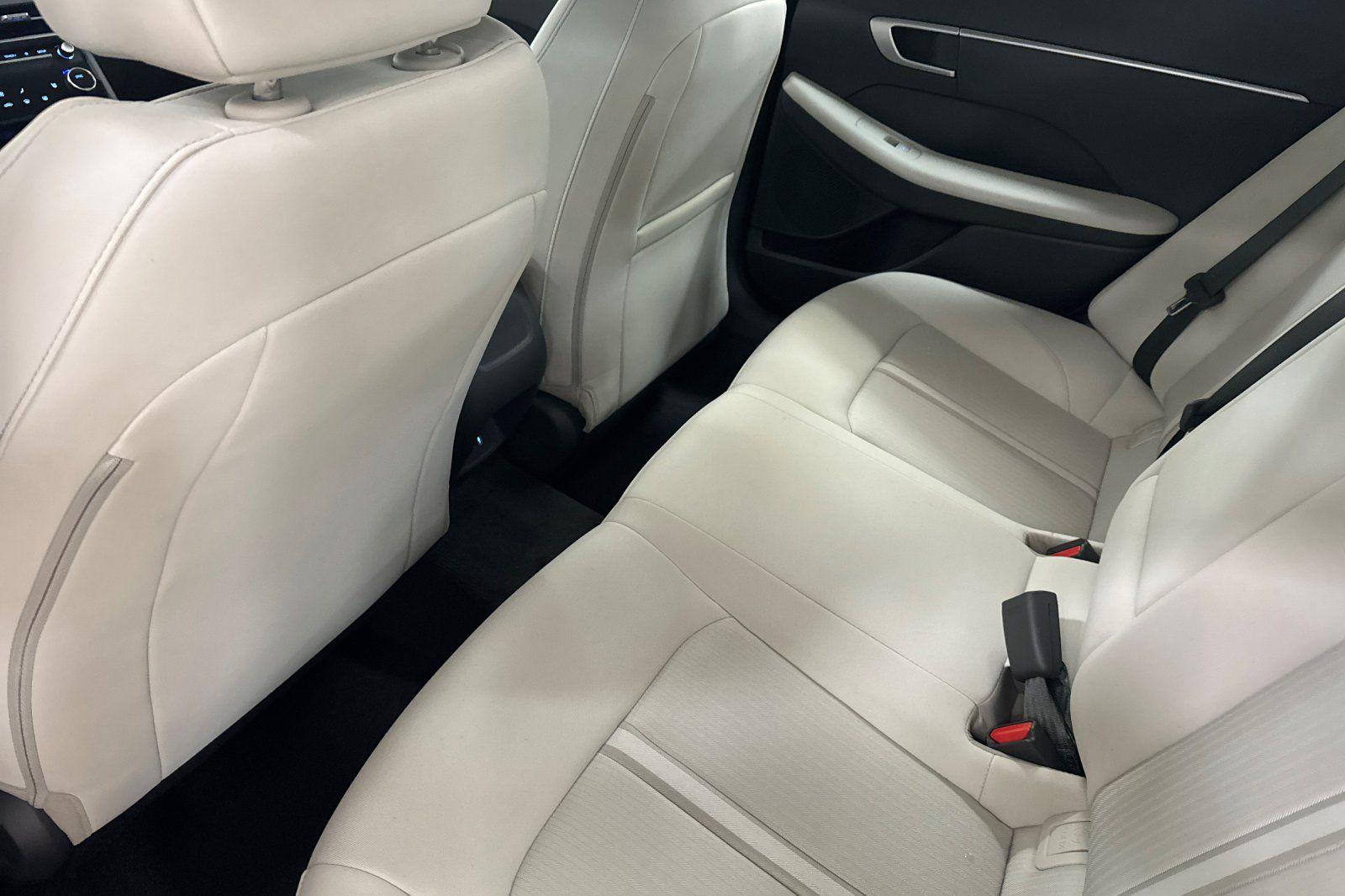 2025 Hyundai Sonata SEL - Photo 12