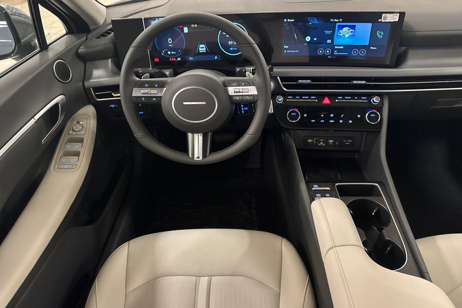 2025 Hyundai Sonata SEL - Photo 14