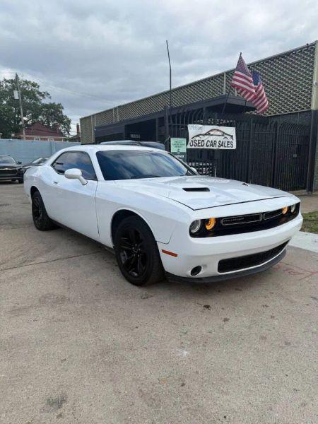 2016 Dodge Challenger SXT