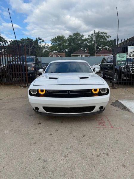 2016 Dodge Challenger SXT