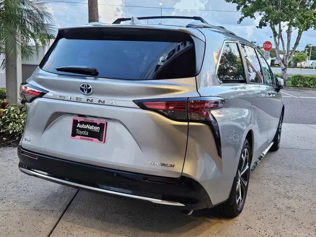 2025 Toyota Sienna Platinum