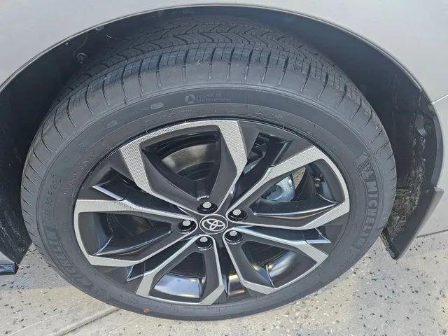 2025 Toyota Sienna Platinum